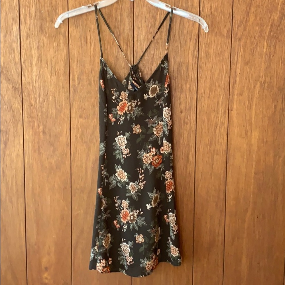 ✨Forever 21 Mini Floral Dress✨